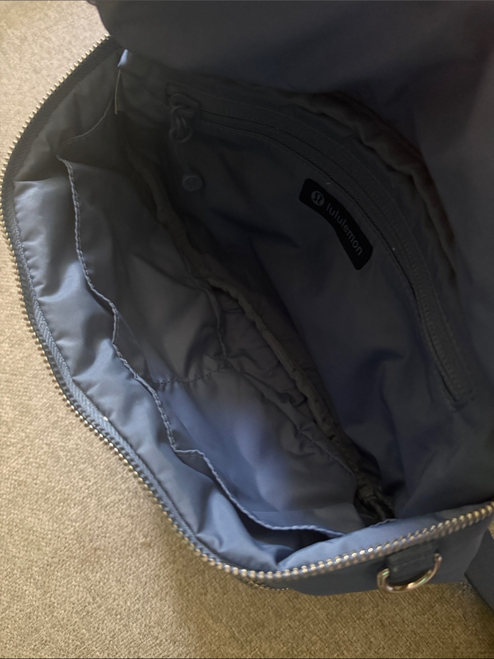 lululemon athletica everywhere belt bag x-large. - Picture 3 of 6